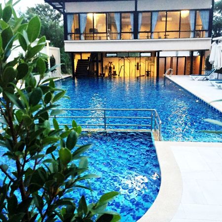 Avana Laemchabang Hotel Si Racha Exterior foto